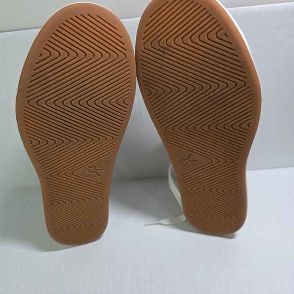 KURU Womens Roam Canvas Sneakers Shoes Size 7.5 Plantar Fasciitis - Picture 7 of 8